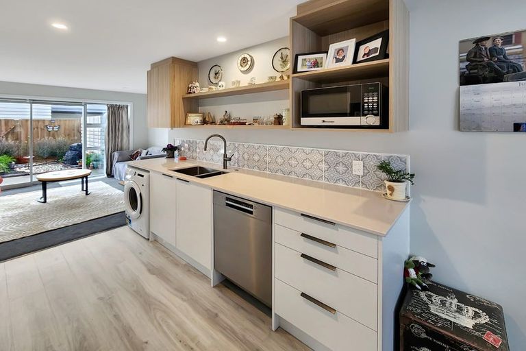 Photo of property in 5/6 Peel Place, Wainuiomata, Lower Hutt, 5014