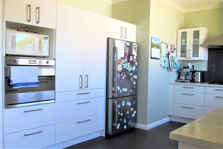 Photo of property in 12 Hume Street, Alicetown, Lower Hutt, 5010