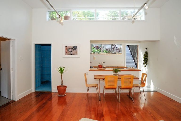 Photo of property in 24 Canterbury Street, Lyttelton, 8082