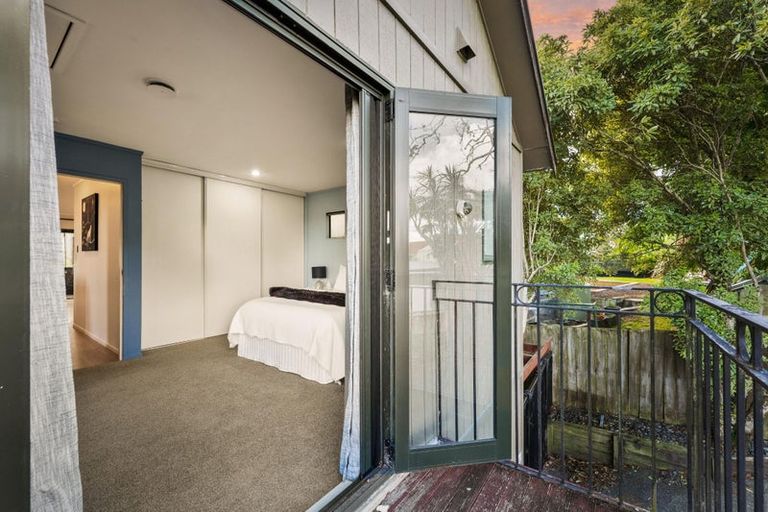 Photo of property in 123b Colwill Road, Massey, Auckland, 0614