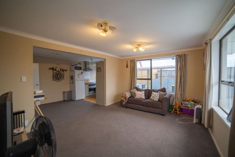 Photo of property in 2/471 Wairakei Road, Burnside, Christchurch, 8053