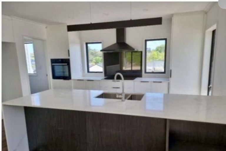 Photo of property in 50 Pukemarino Road, Waimauku, 0812