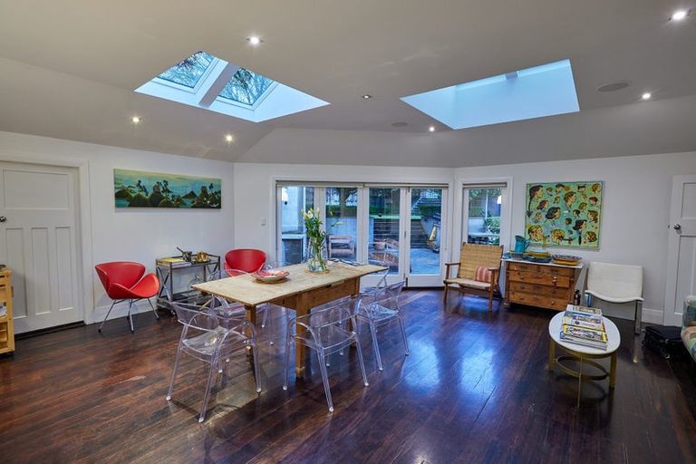 Photo of property in 15 Mallam Street, Karori, Wellington, 6012