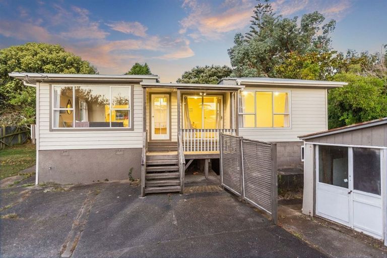 Photo of property in 84 Castor Crescent, Cannons Creek, Porirua, 5024