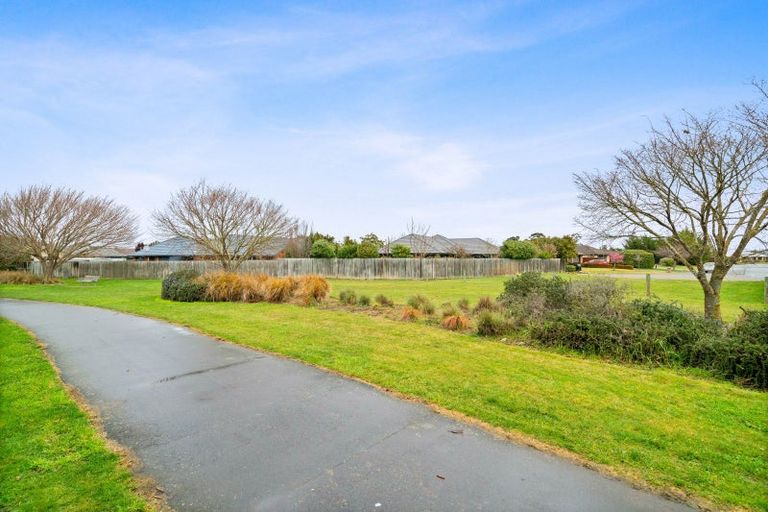 Photo of property in 14 Matisse Close, Rolleston, 7614