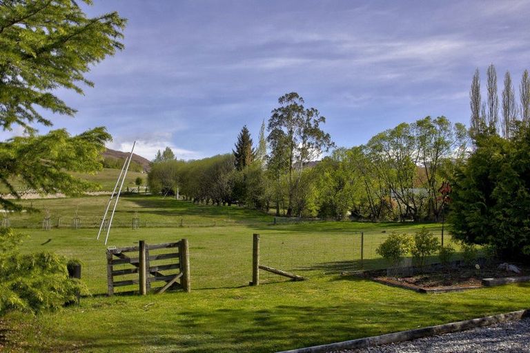 Photo of property in 353a Littles Road, Dalefield, Queenstown, 9371