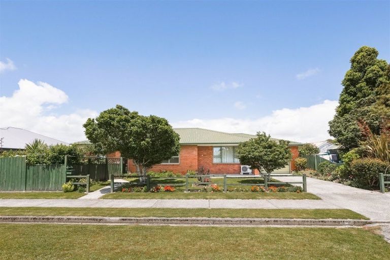 Photo of property in 34 Henley Street, Westport, 7825