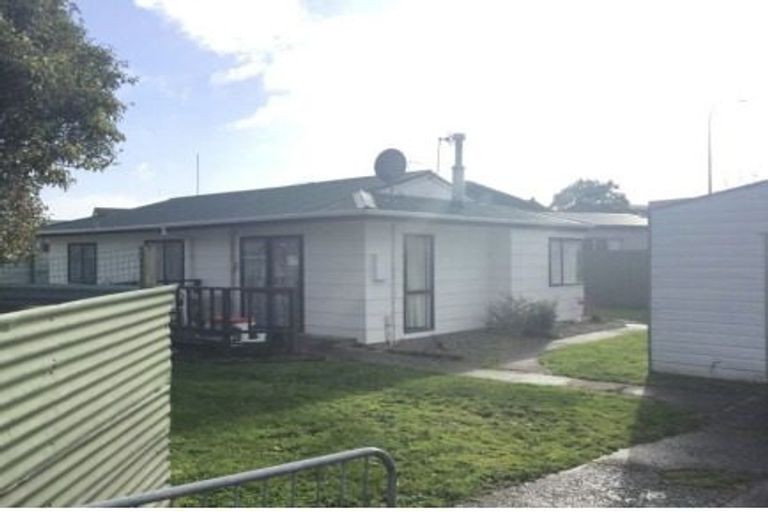 Photo of property in 37a Clyde Crescent, Roslyn, Palmerston North, 4414