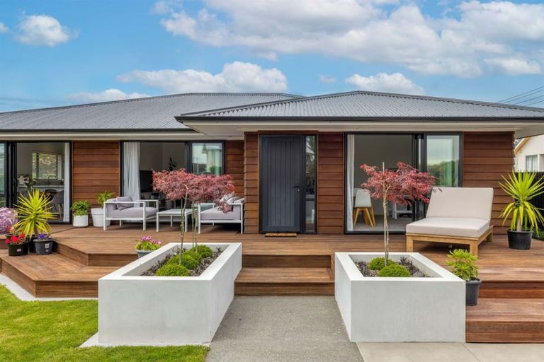 Photo of property in 87 Beachville Road, Redcliffs, Christchurch, 8081