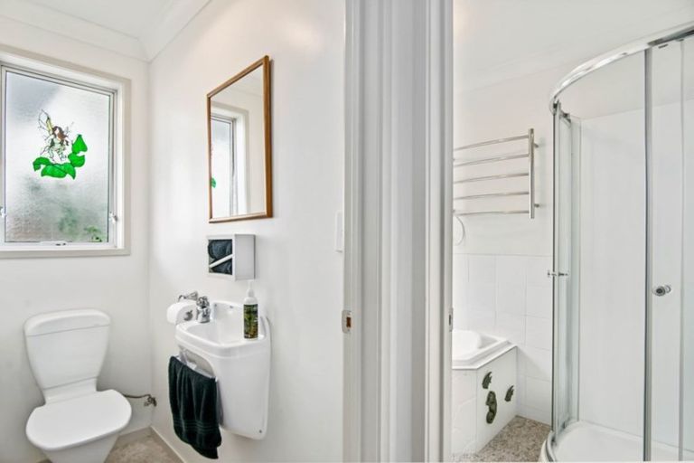 Photo of property in 7 Lowburn Place, Clover Park, Auckland, 2019