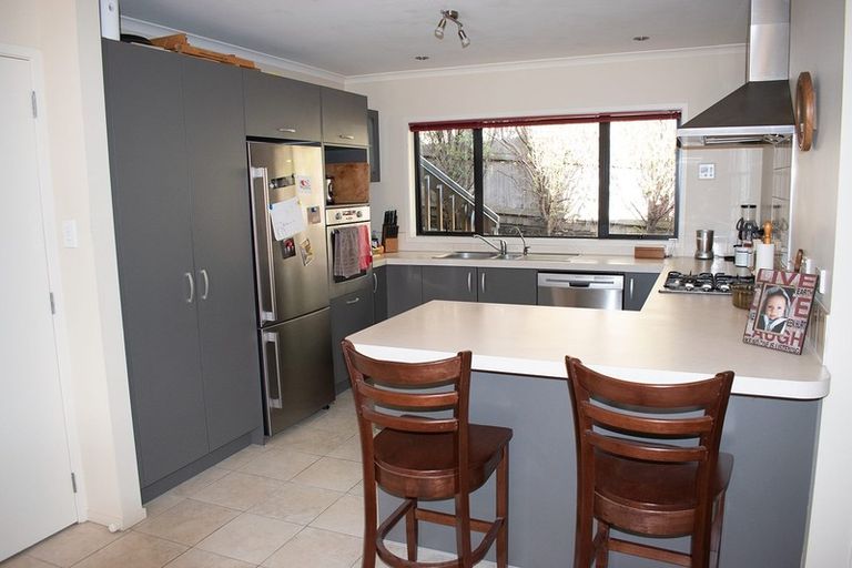 Photo of property in 18 Seamount Drive, Red Beach, 0932