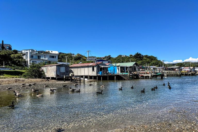 Photo of property in 1 Onepoto Road, Titahi Bay, Porirua, 5022