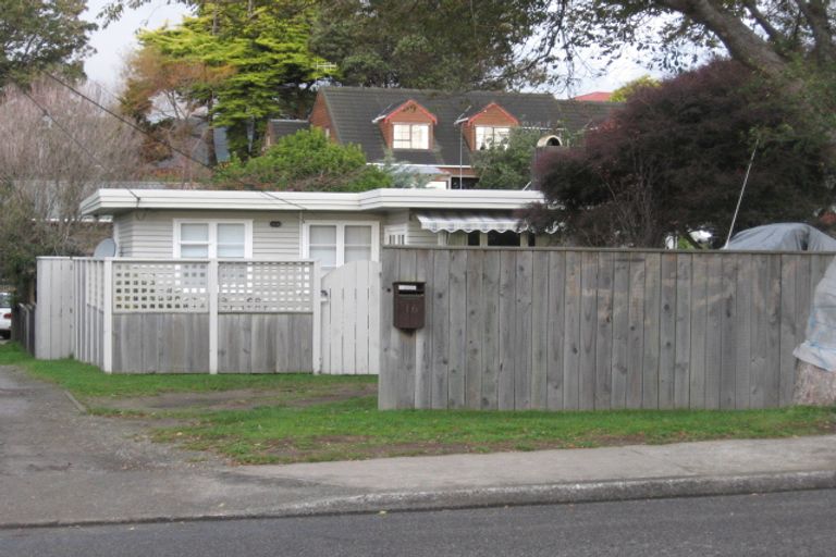 Photo of property in 16 Alexander Road, Raumati Beach, Paraparaumu, 5032