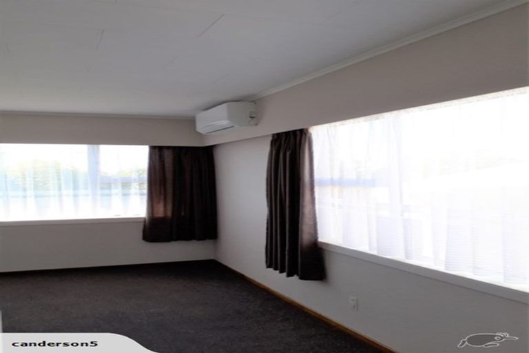 Photo of property in 1/239 Carrington Street, Vogeltown, New Plymouth, 4310