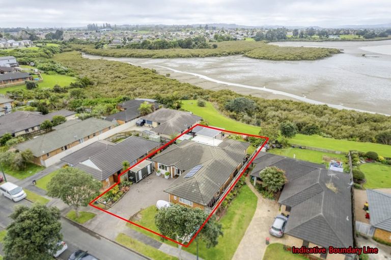 Photo of property in 81 Waimahia Avenue, Weymouth, Auckland, 2103