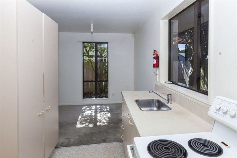 Photo of property in 1/6 Oakhurst Place, Russley, Christchurch, 8042