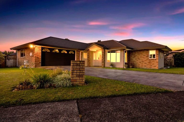 Photo of property in 4 Adam Lile Drive, Highlands Park, New Plymouth, 4312