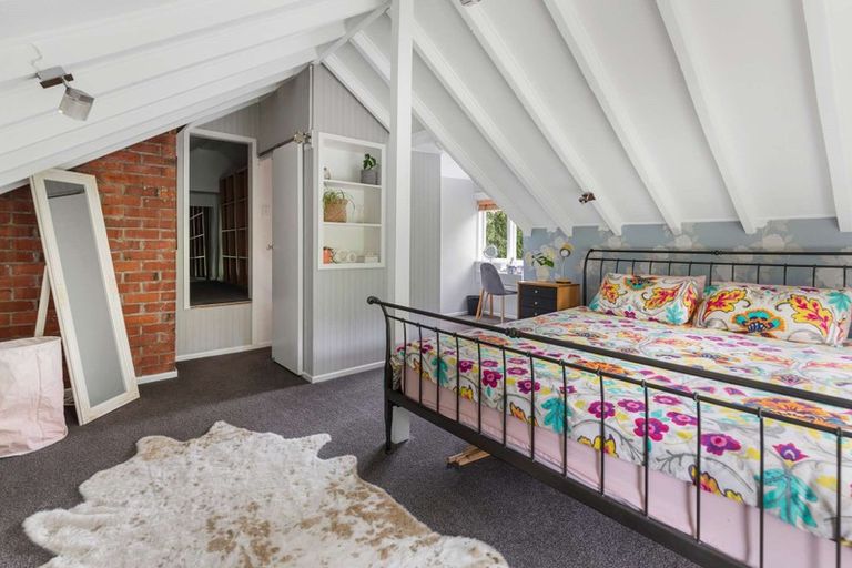 Photo of property in 77 Parkes Avenue, Saint Johns Hill, Whanganui, 4501