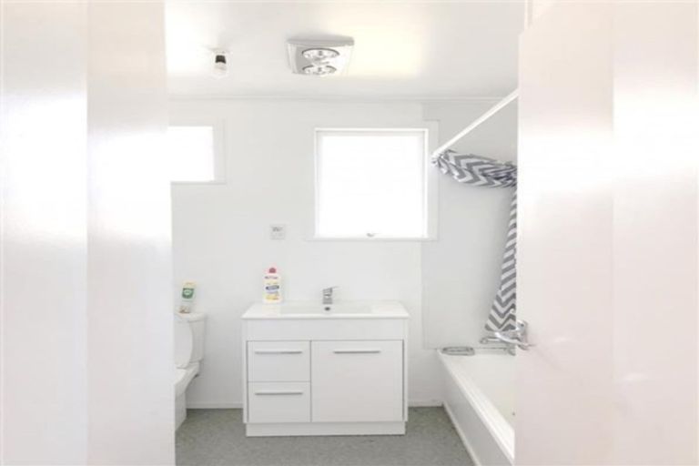 Photo of property in 9 Albion Place, Papakura, 2110