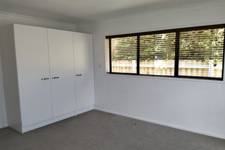Photo of property in 16a Manse Road, Pahurehure, Papakura, 2113
