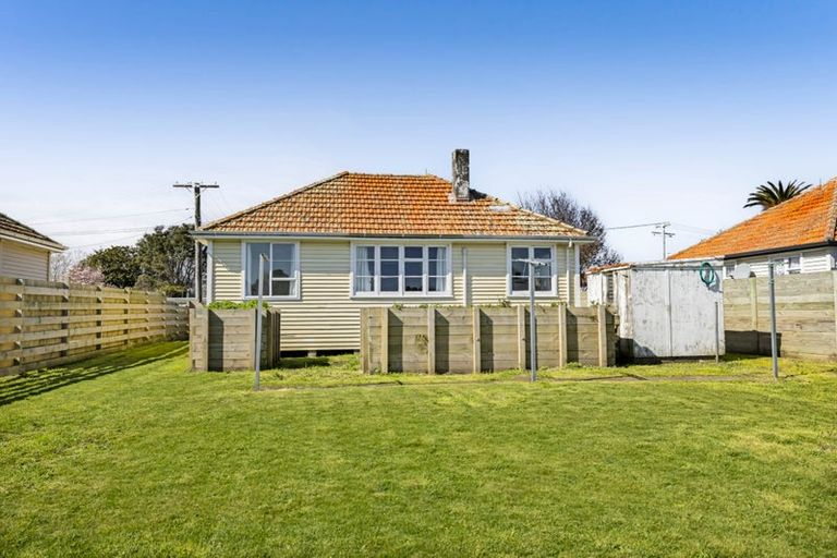 Photo of property in 31 Wilson Street, Waverley, 4510