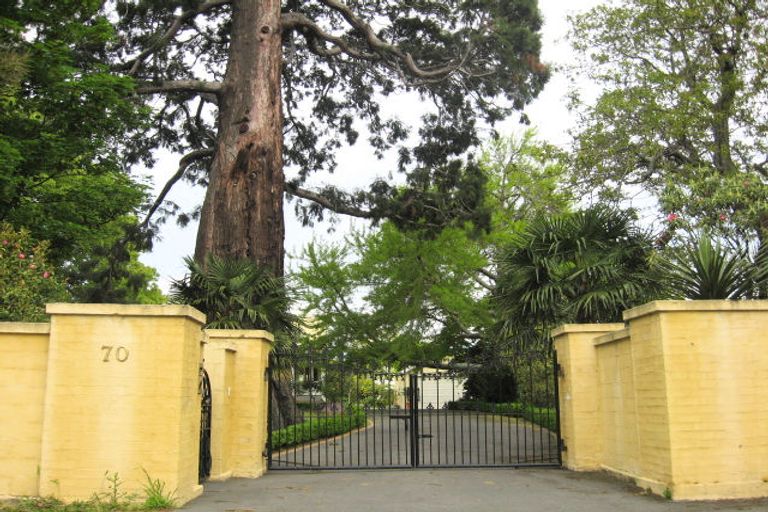 Photo of property in 70 Maxwell Road, Blenheim, 7201