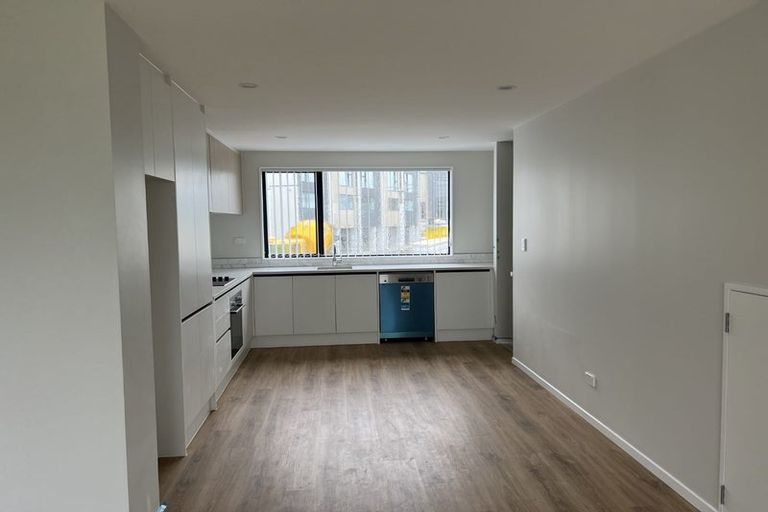 Photo of property in 3c Colin Chester Drive, Silverdale, 0932