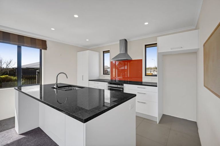 Photo of property in 2 Rawiri Drive, Bell Block, New Plymouth, 4312