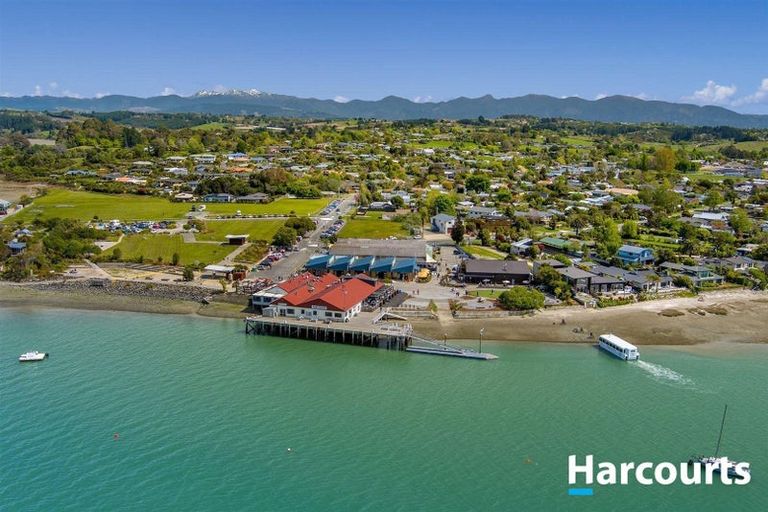 Photo of property in 24 Tirohanga Moana Way, Tasman, 7175
