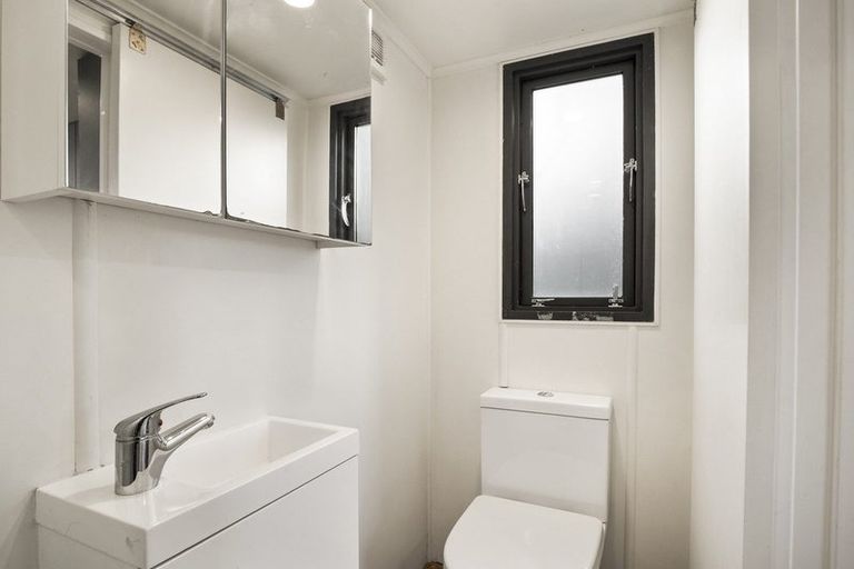 Photo of property in 2 Iona Street, Mornington, Dunedin, 9011