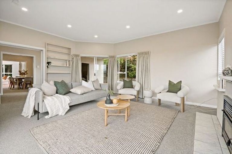 Photo of property in 12a Sunrise Avenue, Mairangi Bay, Auckland, 0630