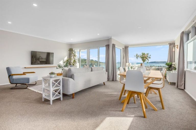 Photo of property in 27 Herewini Street, Titahi Bay, Porirua, 5022