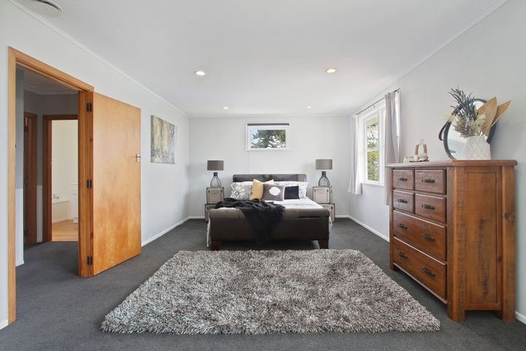 Photo of property in 15 Red Hill Road, Red Hill, Papakura, 2110