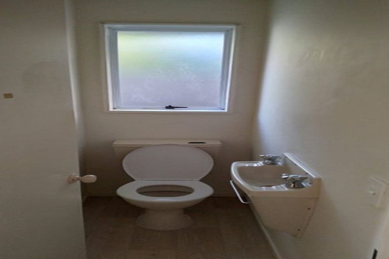 Photo of property in 1/4 Solway Avenue, Ilam, Christchurch, 8041