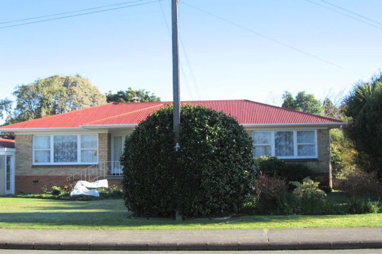 Photo of property in 17 Edmund Hillary Avenue, Papakura, 2110