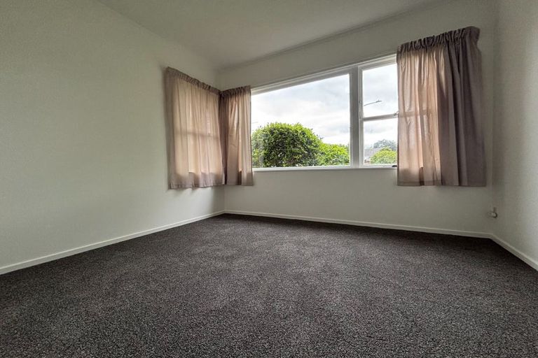 Photo of property in 12 Alderton Place, Opaheke, Papakura, 2113