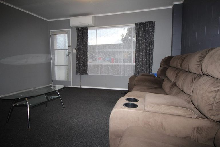 Photo of property in 8c Seaforth Avenue, Milson, Palmerston North, 4414