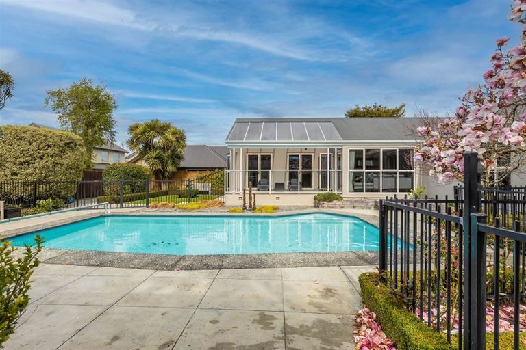 Photo of property in 234 Withells Road, Avonhead, Christchurch, 8042