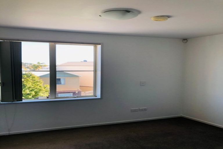 Photo of property in 55 Kirikiri Lane, East Tamaki, Auckland, 2013