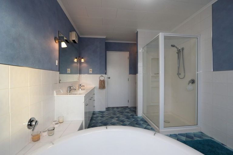 Photo of property in 28 Ranfurly Street, Tamatea, Napier, 4112