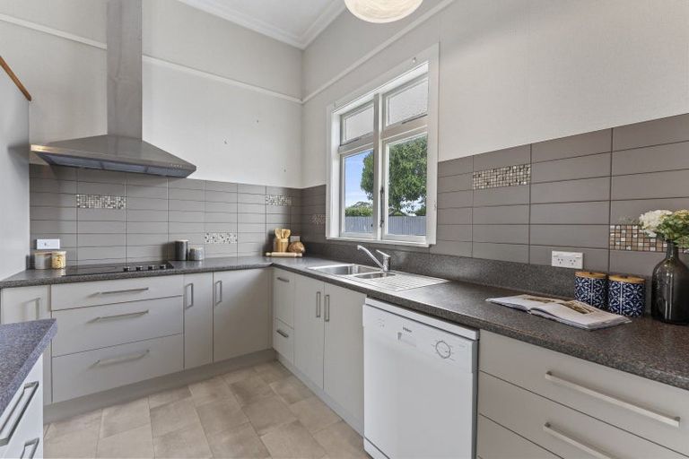 Photo of property in 68 East Street, Feilding, 4702