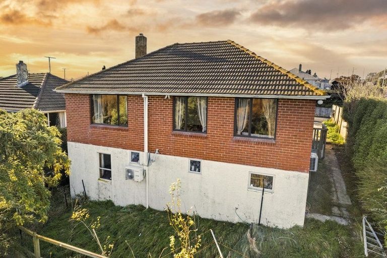 Photo of property in 32 Panmure Avenue, Calton Hill, Dunedin, 9012