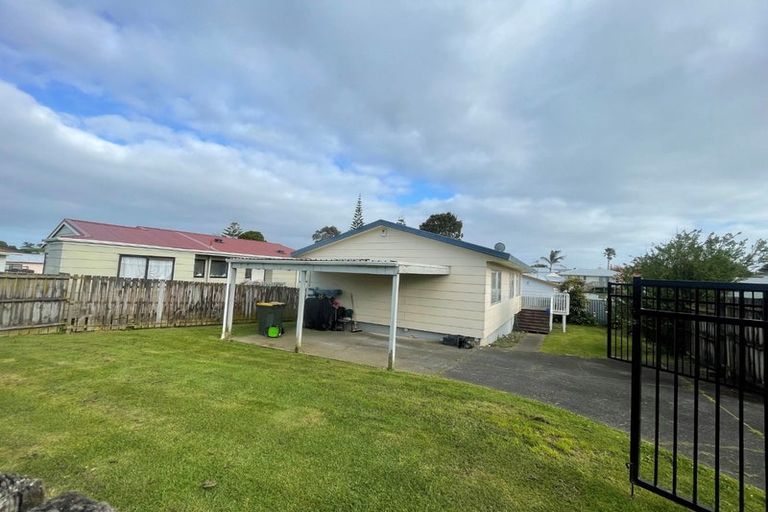 Photo of property in 1/55 Palmers Road, Clendon Park, Auckland, 2103