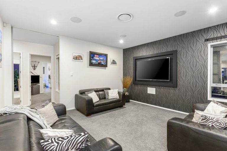 Photo of property in 9 Tauwaka Crescent, Riverhead, 0820