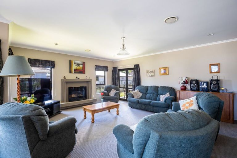 Photo of property in 59 Lismore Street, Merrilands, New Plymouth, 4312