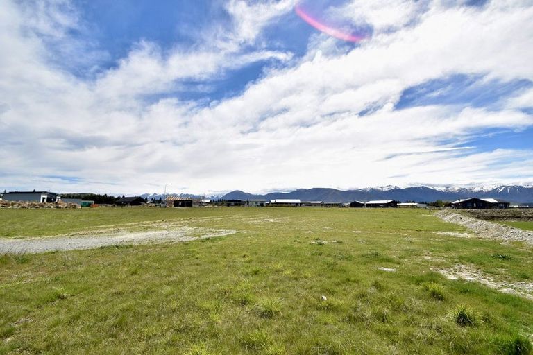 Photo of property in 10 Peak Drive, Twizel, 7901