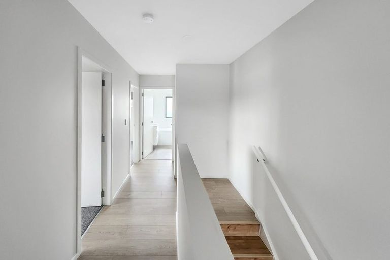 Photo of property in 6a Russell Street, Waterloo, Lower Hutt, 5011