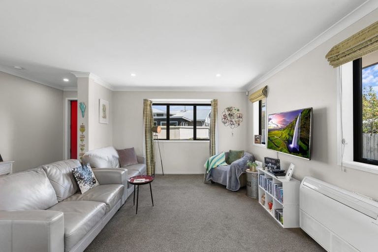 Photo of property in 1/396 Bower Avenue, Parklands, Christchurch, 8083