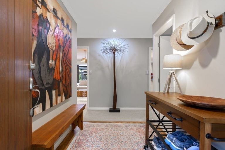 Photo of property in 2 Sabana Place, Bethlehem, Tauranga, 3110