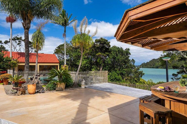 Photo of property in 20 Kingfisher Grove, Greenhithe, Auckland, 0632